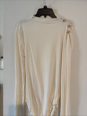 Commense Cream Long Sleeve Bodysuit with Decorative Shoulder Buttons